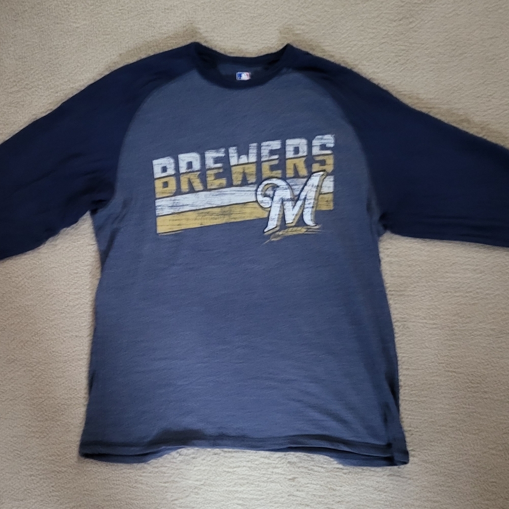Milwaukee Brewers L Raglan tee
